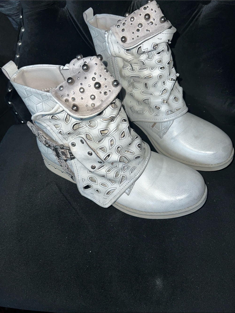 Pierre Dumas White Cutout Studded Ankle Booties